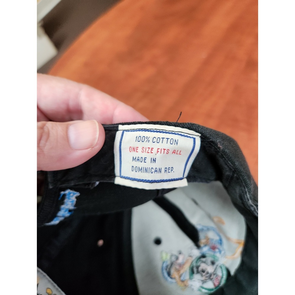 VINTAGE WALT DISNEY WORLD 2000 EMBROIDERED MICKEY AND FRIENDS HAT Y2K - Picture 4 of 5
